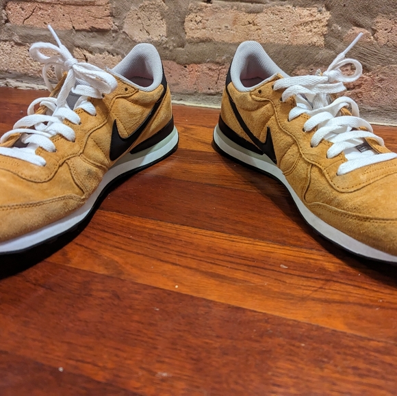 Nike Internationalist Suede Leather 631755-700 Men's Size 11 Shoes - Picture 8 of 10